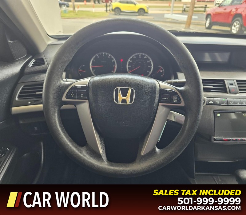 Honda Accord Sedan Vehicle Full-screen Gallery Image 14