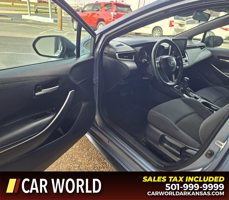 Toyota Corolla Vehicle Full-screen Gallery Image 7