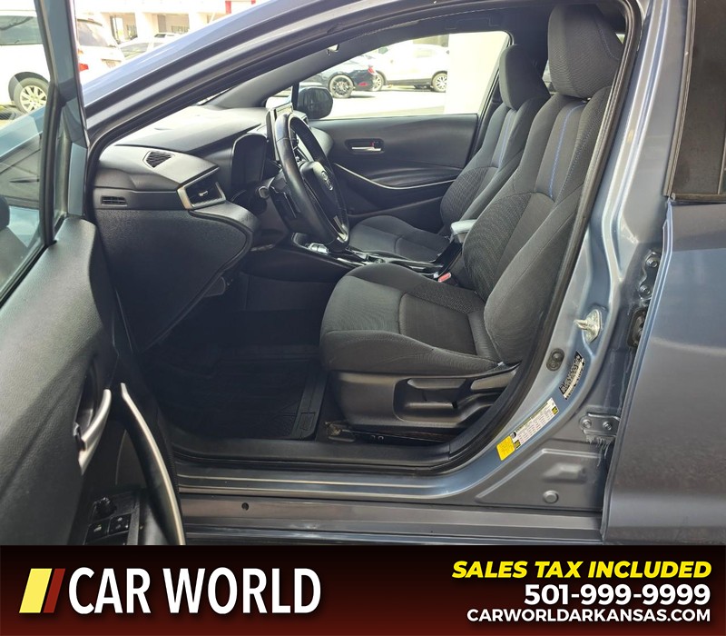 Toyota Corolla Vehicle Full-screen Gallery Image 8