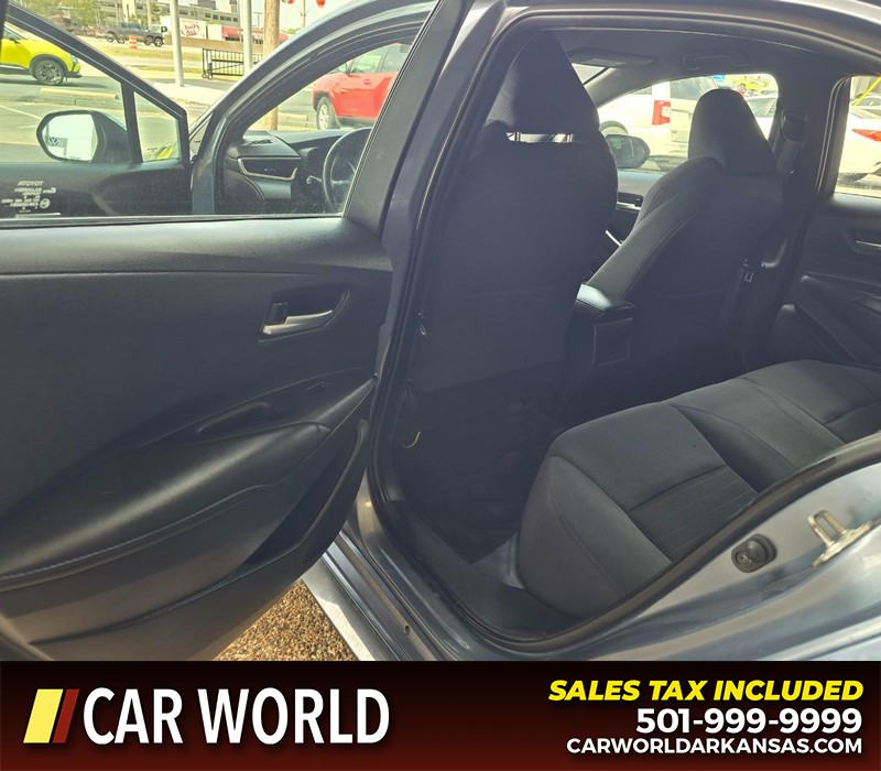 Toyota Corolla Vehicle Full-screen Gallery Image 9