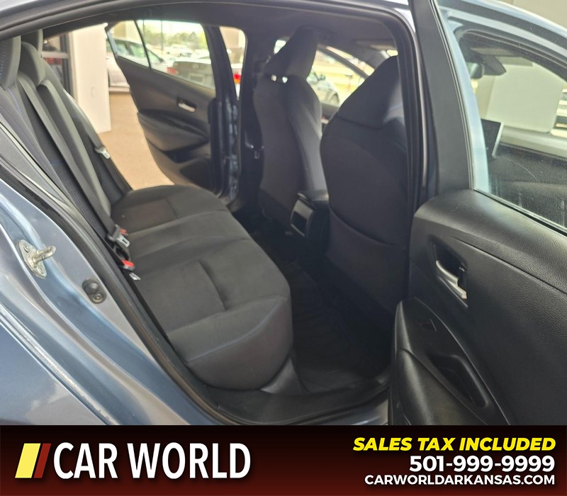 Toyota Corolla Vehicle Full-screen Gallery Image 12