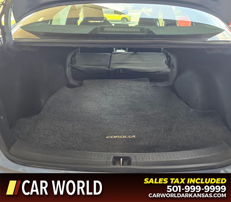 Toyota Corolla Vehicle Full-screen Gallery Image 14