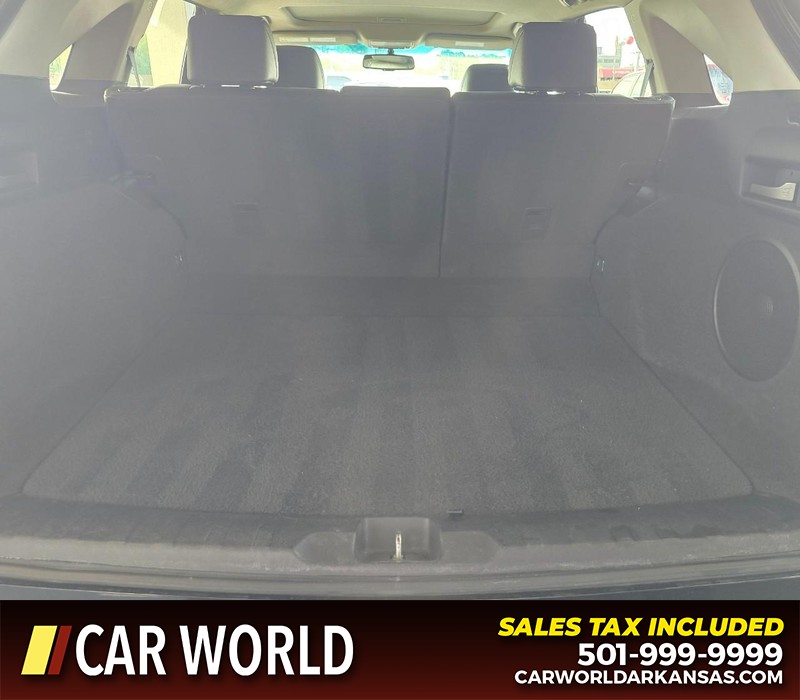 Acura RDX Vehicle Full-screen Gallery Image 13