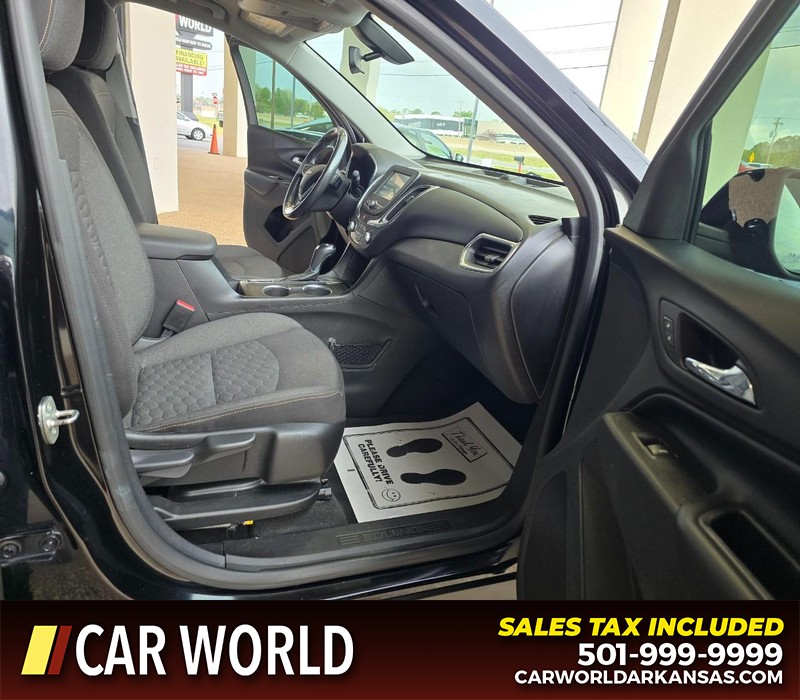 Chevrolet Equinox Vehicle Full-screen Gallery Image 11