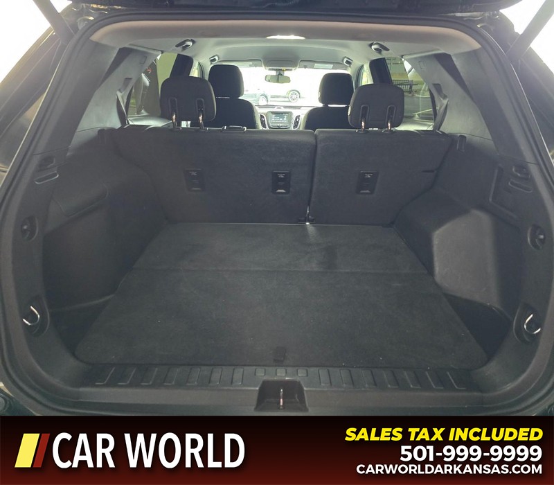 Chevrolet Equinox Vehicle Full-screen Gallery Image 13