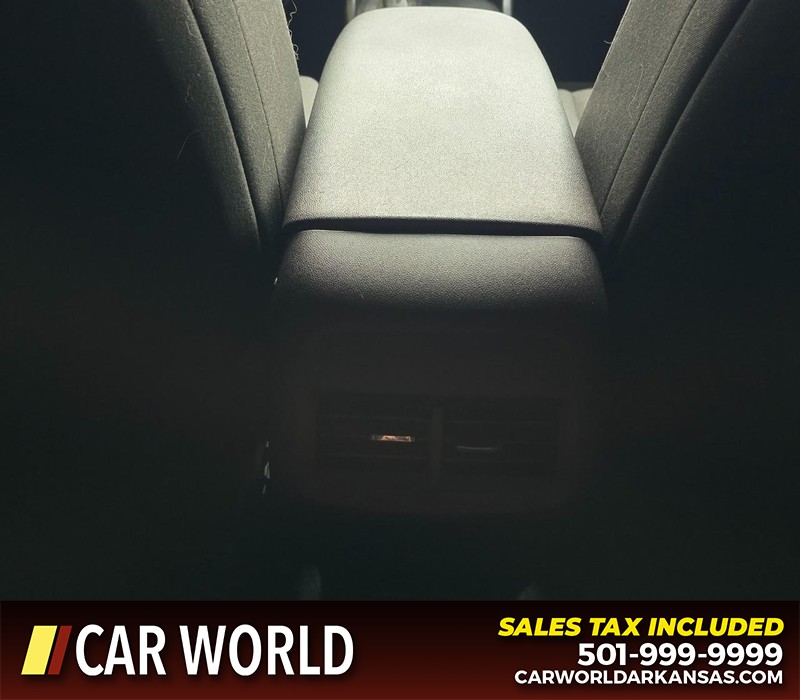 Chevrolet Equinox Vehicle Full-screen Gallery Image 19