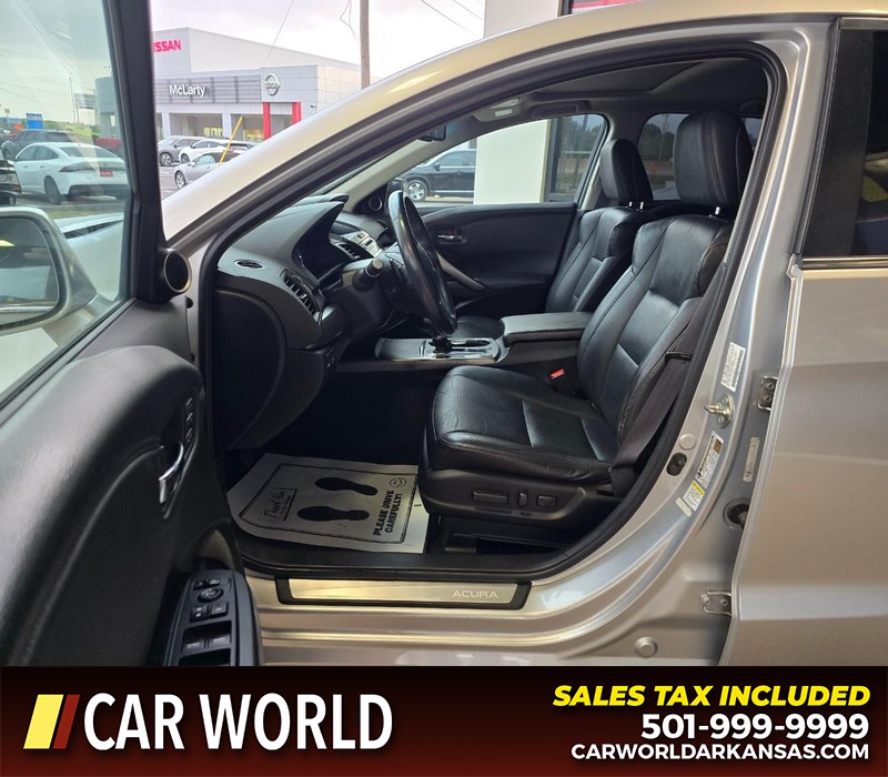 Acura RDX Vehicle Full-screen Gallery Image 8