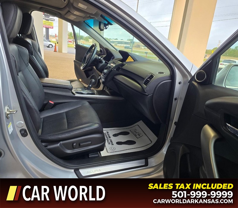 Acura RDX Vehicle Full-screen Gallery Image 11