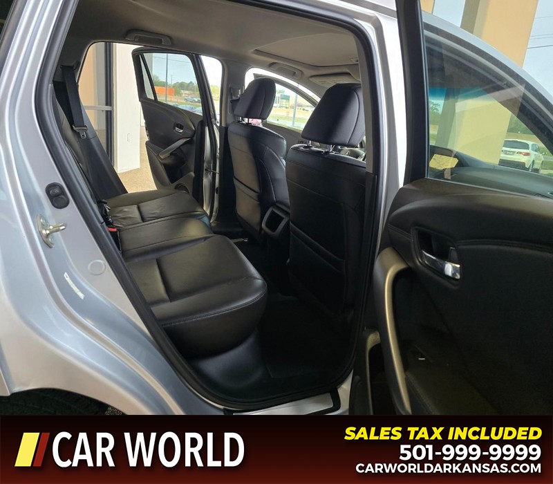 Acura RDX Vehicle Full-screen Gallery Image 12