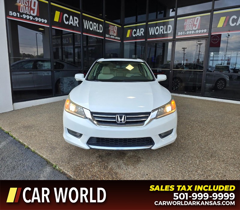 Honda Accord Sedan Vehicle Full-screen Gallery Image 2