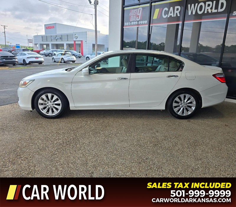 Honda Accord Sedan Vehicle Full-screen Gallery Image 4