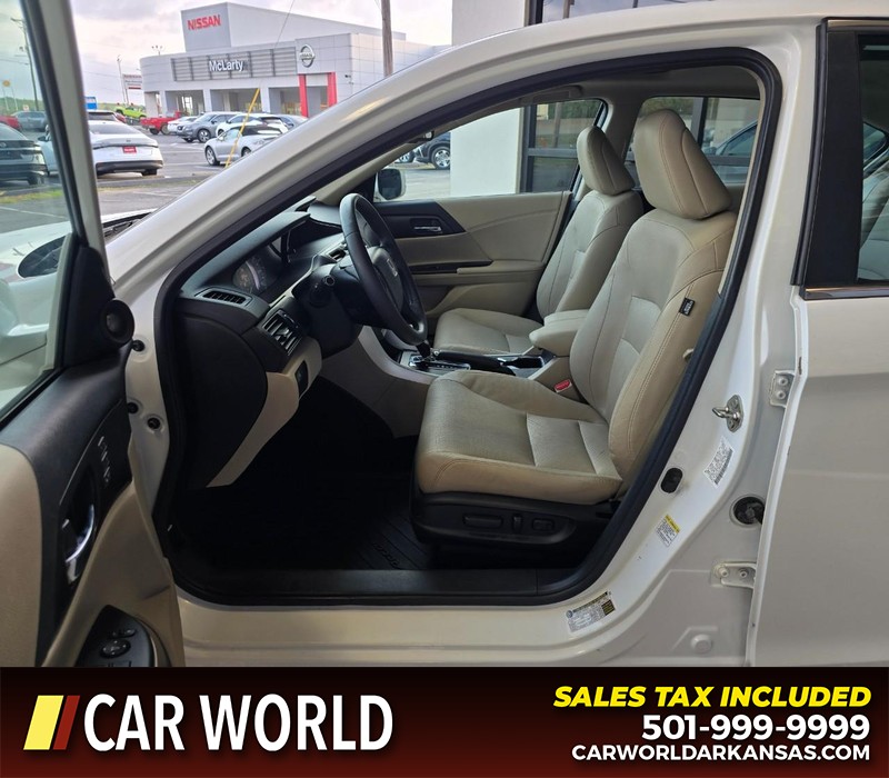 Honda Accord Sedan Vehicle Full-screen Gallery Image 8