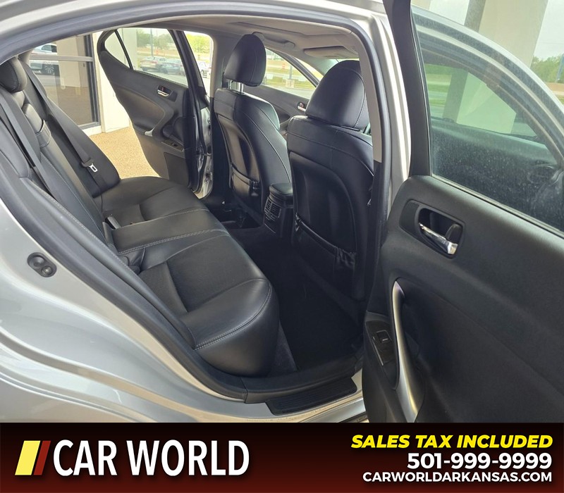 Lexus IS 250 Vehicle Full-screen Gallery Image 12