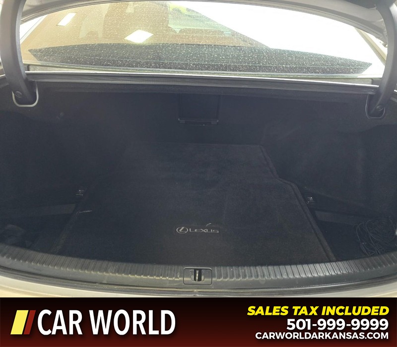 Lexus IS 250 Vehicle Full-screen Gallery Image 13