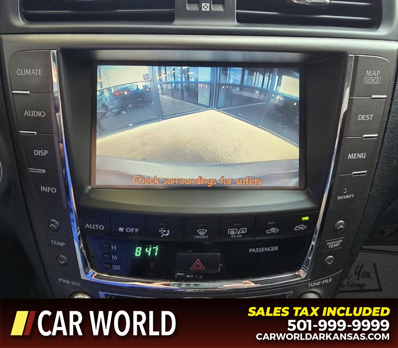 Lexus IS 250 Vehicle Full-screen Gallery Image 18