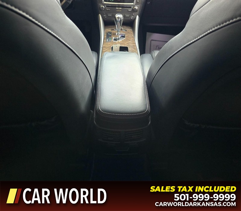 Lexus IS 250 Vehicle Full-screen Gallery Image 20