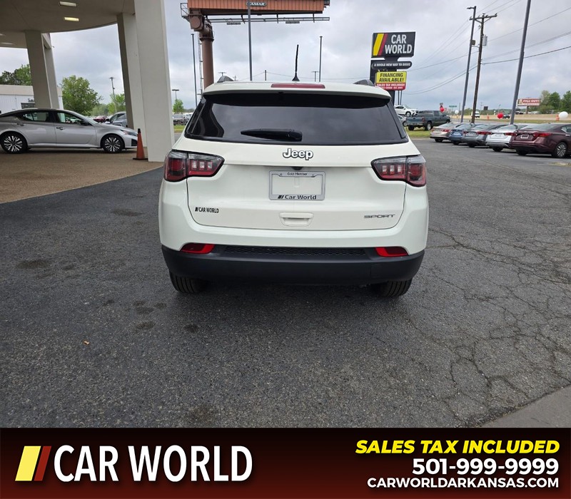 Jeep Compass Vehicle Full-screen Gallery Image 5