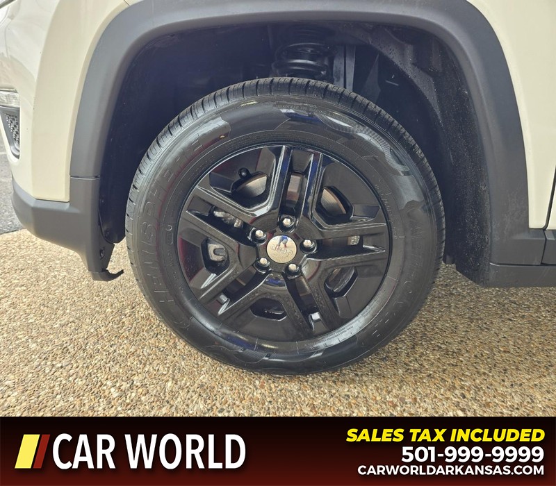 Jeep Compass Vehicle Full-screen Gallery Image 6