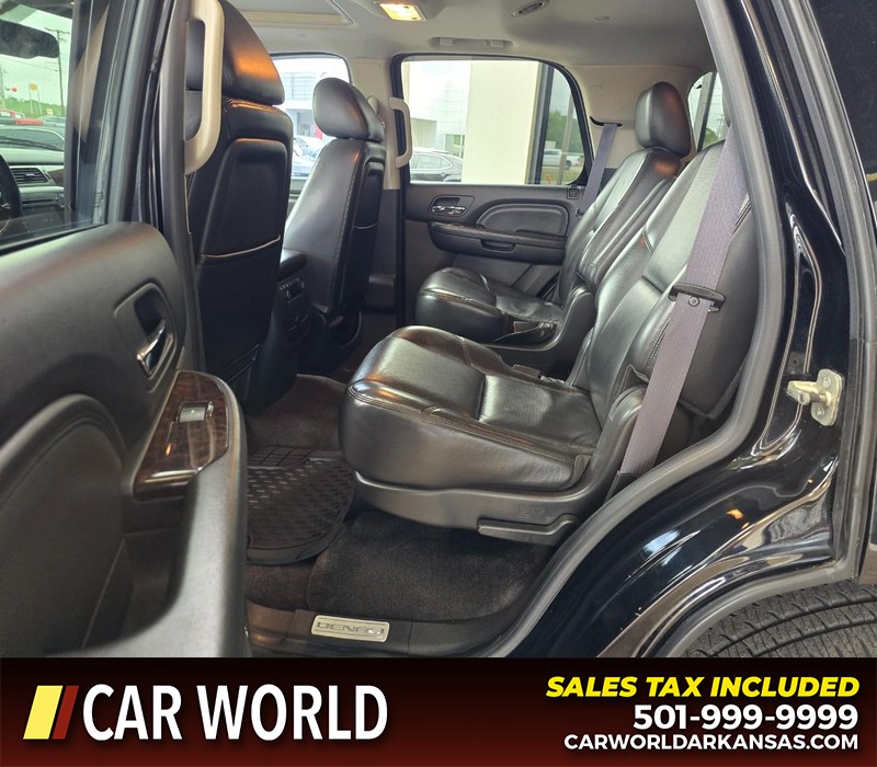 GMC Yukon Vehicle Full-screen Gallery Image 10