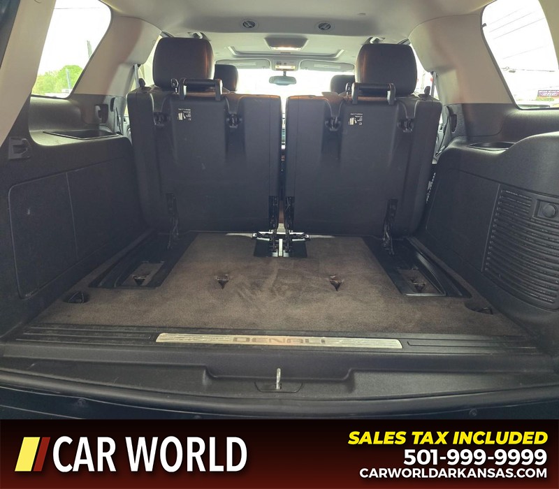 GMC Yukon Vehicle Full-screen Gallery Image 14