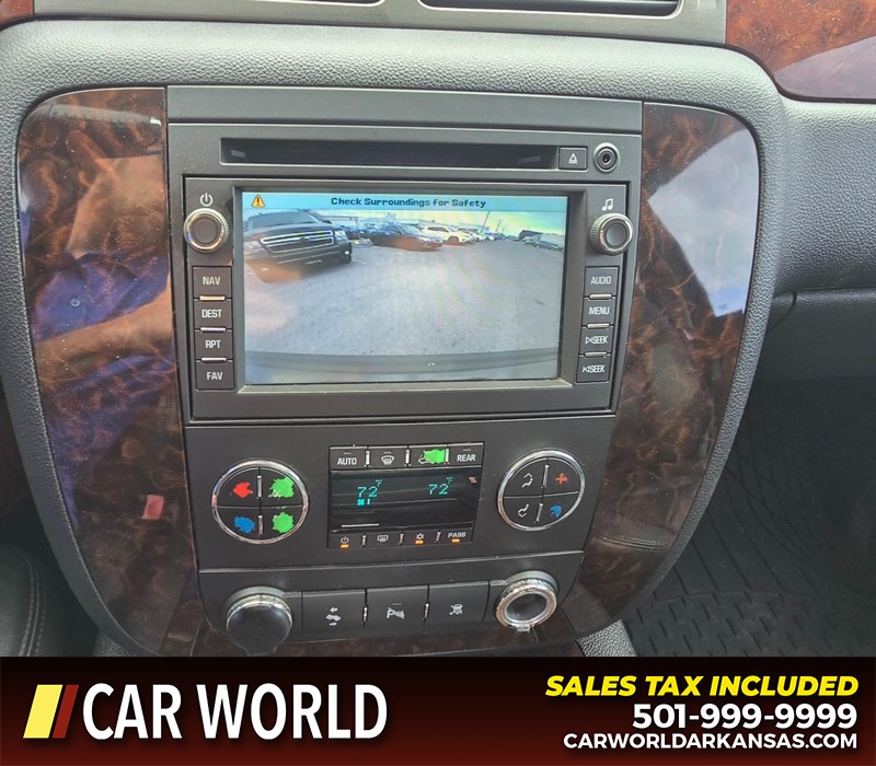 GMC Yukon Vehicle Full-screen Gallery Image 20