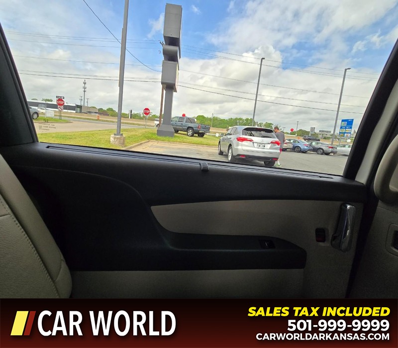 Honda Odyssey Vehicle Full-screen Gallery Image 8