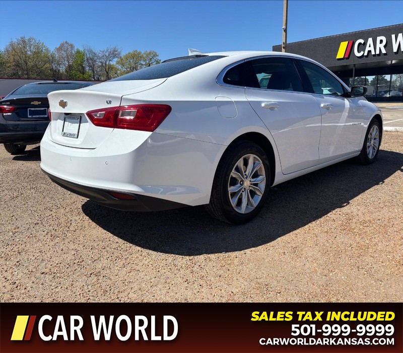 Chevrolet Malibu Vehicle Full-screen Gallery Image 3