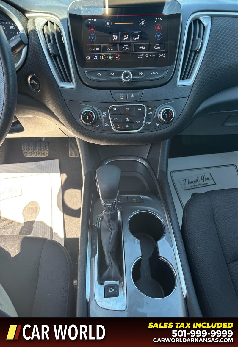 Chevrolet Malibu Vehicle Full-screen Gallery Image 17