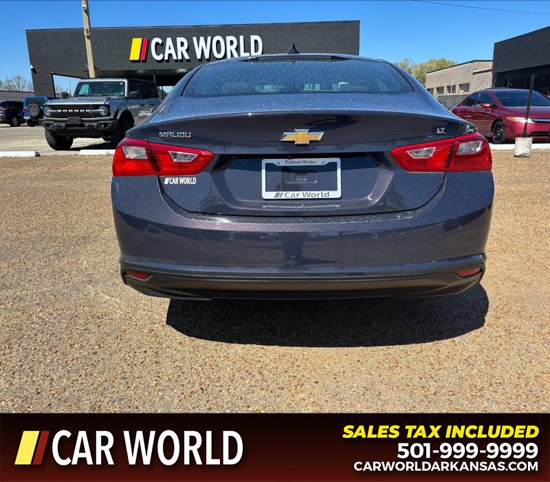 Chevrolet Malibu Vehicle Full-screen Gallery Image 4