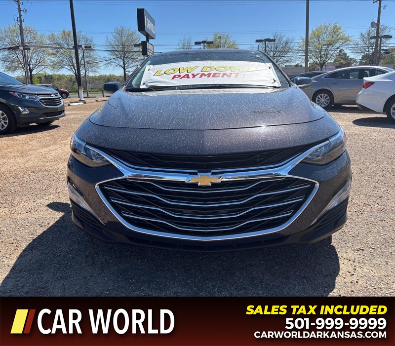 Chevrolet Malibu Vehicle Full-screen Gallery Image 10