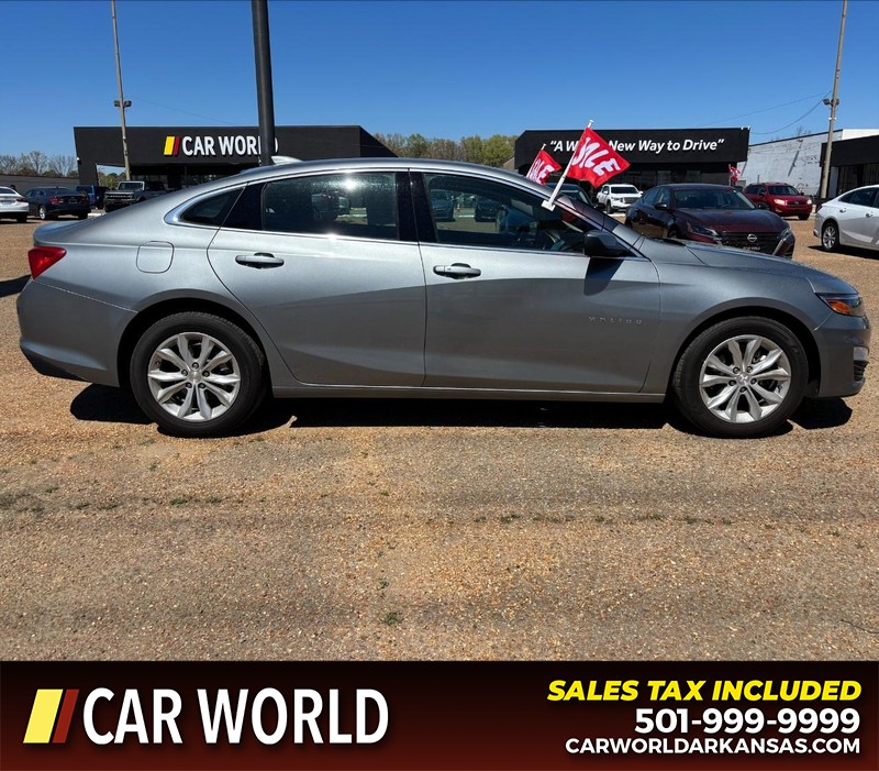 Chevrolet Malibu Vehicle Full-screen Gallery Image 2