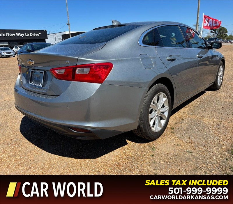 Chevrolet Malibu Vehicle Full-screen Gallery Image 3