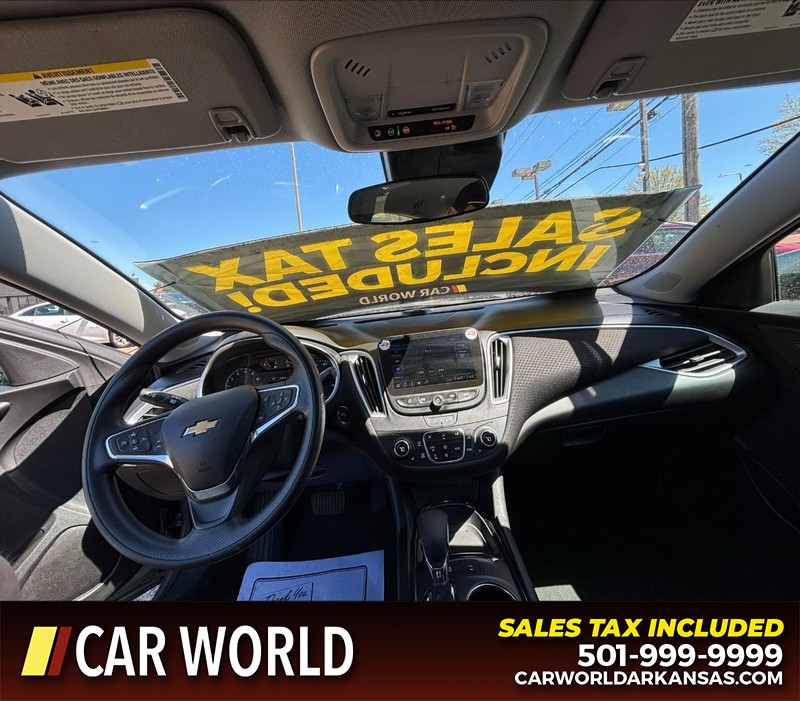 Chevrolet Malibu Vehicle Full-screen Gallery Image 16