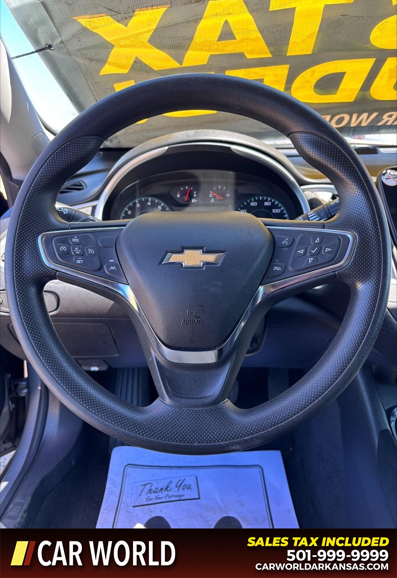 Chevrolet Malibu Vehicle Full-screen Gallery Image 19