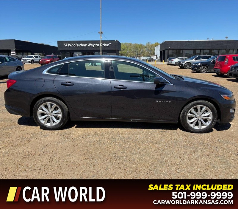 Chevrolet Malibu Vehicle Full-screen Gallery Image 2