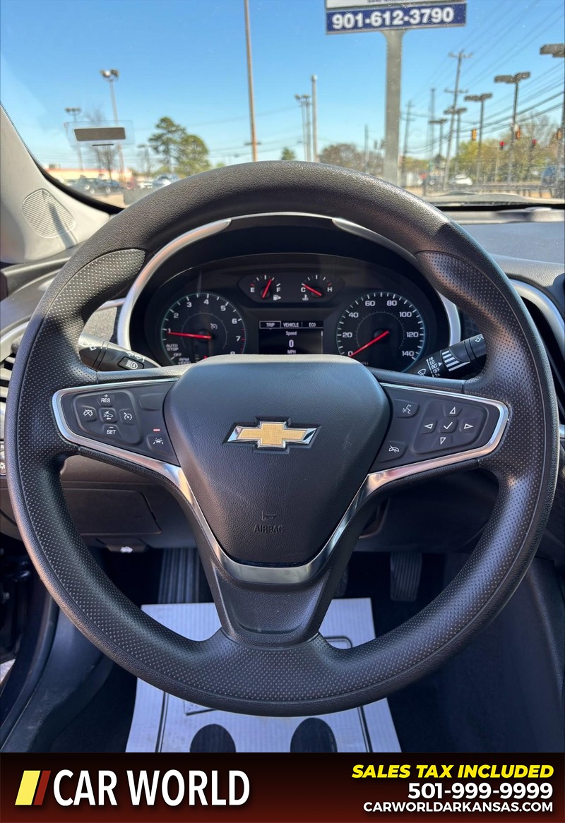 Chevrolet Malibu Vehicle Full-screen Gallery Image 19