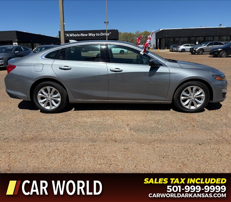 Chevrolet Malibu Vehicle Full-screen Gallery Image 2