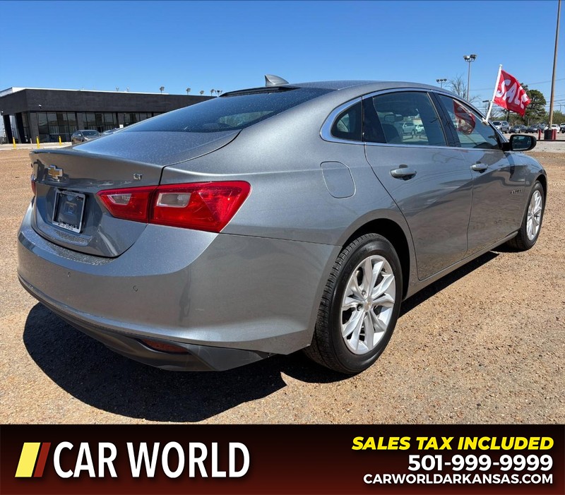 Chevrolet Malibu Vehicle Full-screen Gallery Image 3