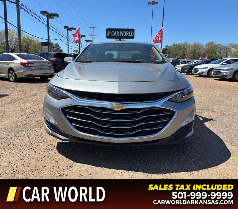 Chevrolet Malibu Vehicle Full-screen Gallery Image 10