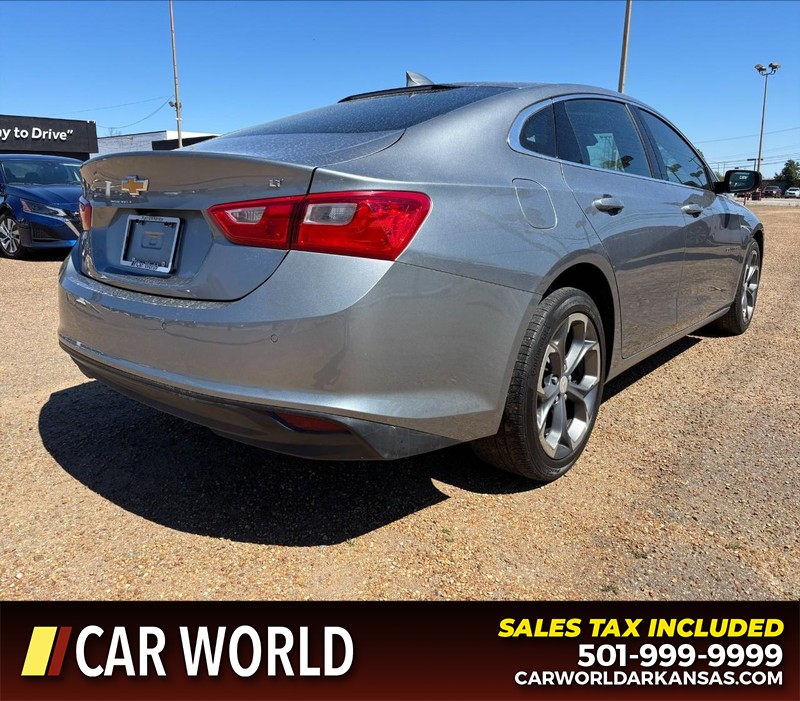 Chevrolet Malibu Vehicle Full-screen Gallery Image 3