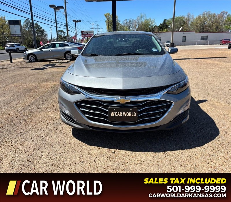 Chevrolet Malibu Vehicle Full-screen Gallery Image 10