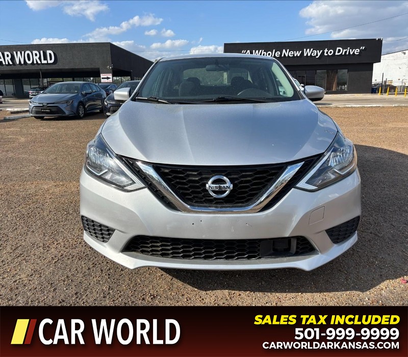 Nissan Sentra Vehicle Full-screen Gallery Image 10