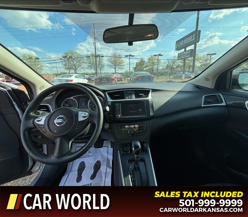 Nissan Sentra Vehicle Full-screen Gallery Image 16