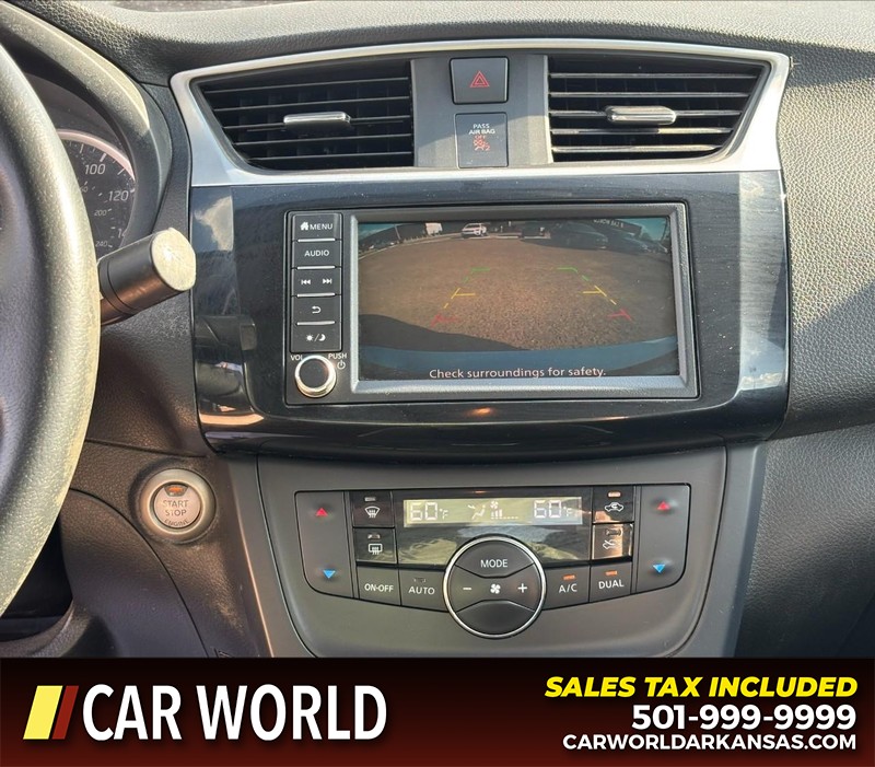 Nissan Sentra Vehicle Full-screen Gallery Image 18