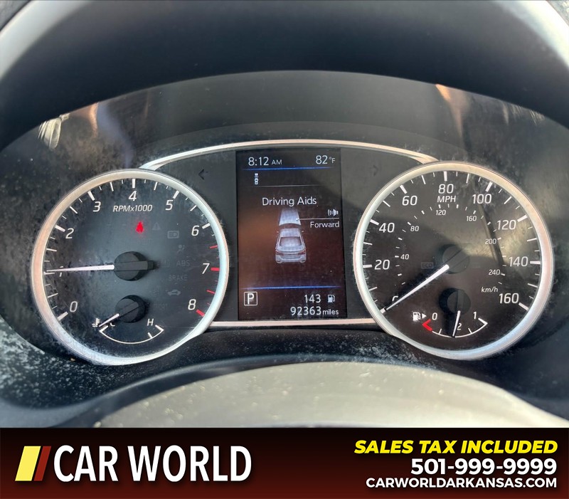 Nissan Sentra Vehicle Full-screen Gallery Image 20