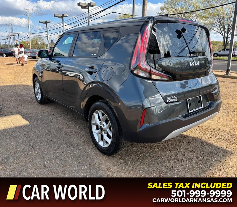 Kia Soul Vehicle Full-screen Gallery Image 7