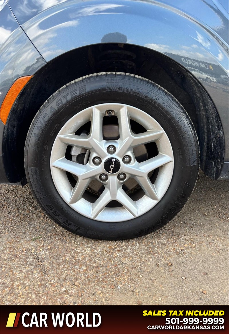 Kia Soul Vehicle Full-screen Gallery Image 11