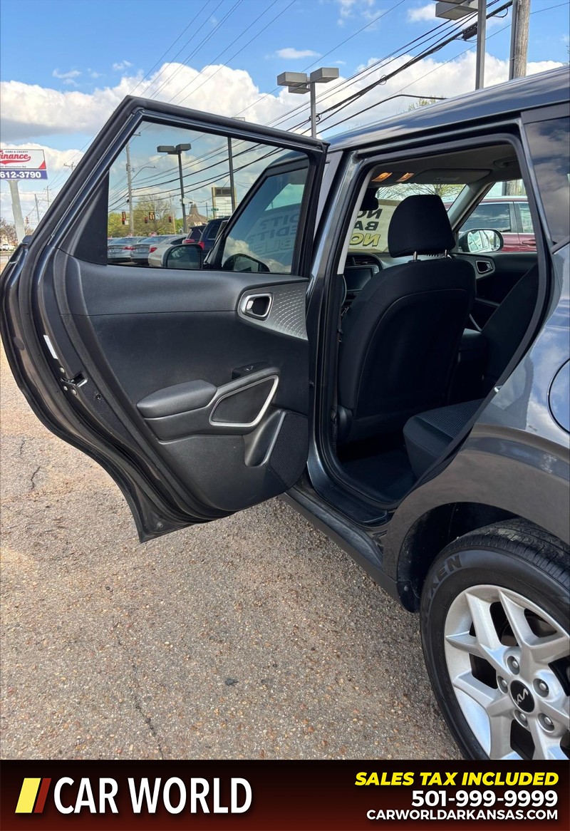 Kia Soul Vehicle Full-screen Gallery Image 14