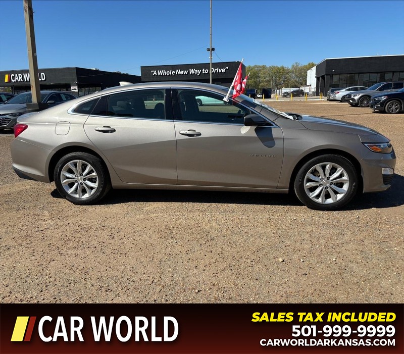 Chevrolet Malibu Vehicle Full-screen Gallery Image 2