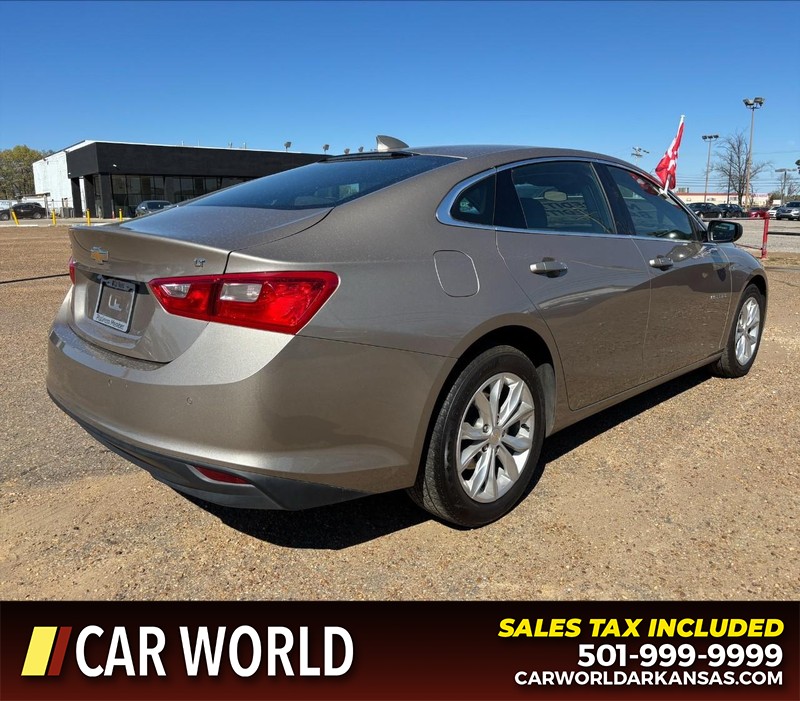 Chevrolet Malibu Vehicle Full-screen Gallery Image 3